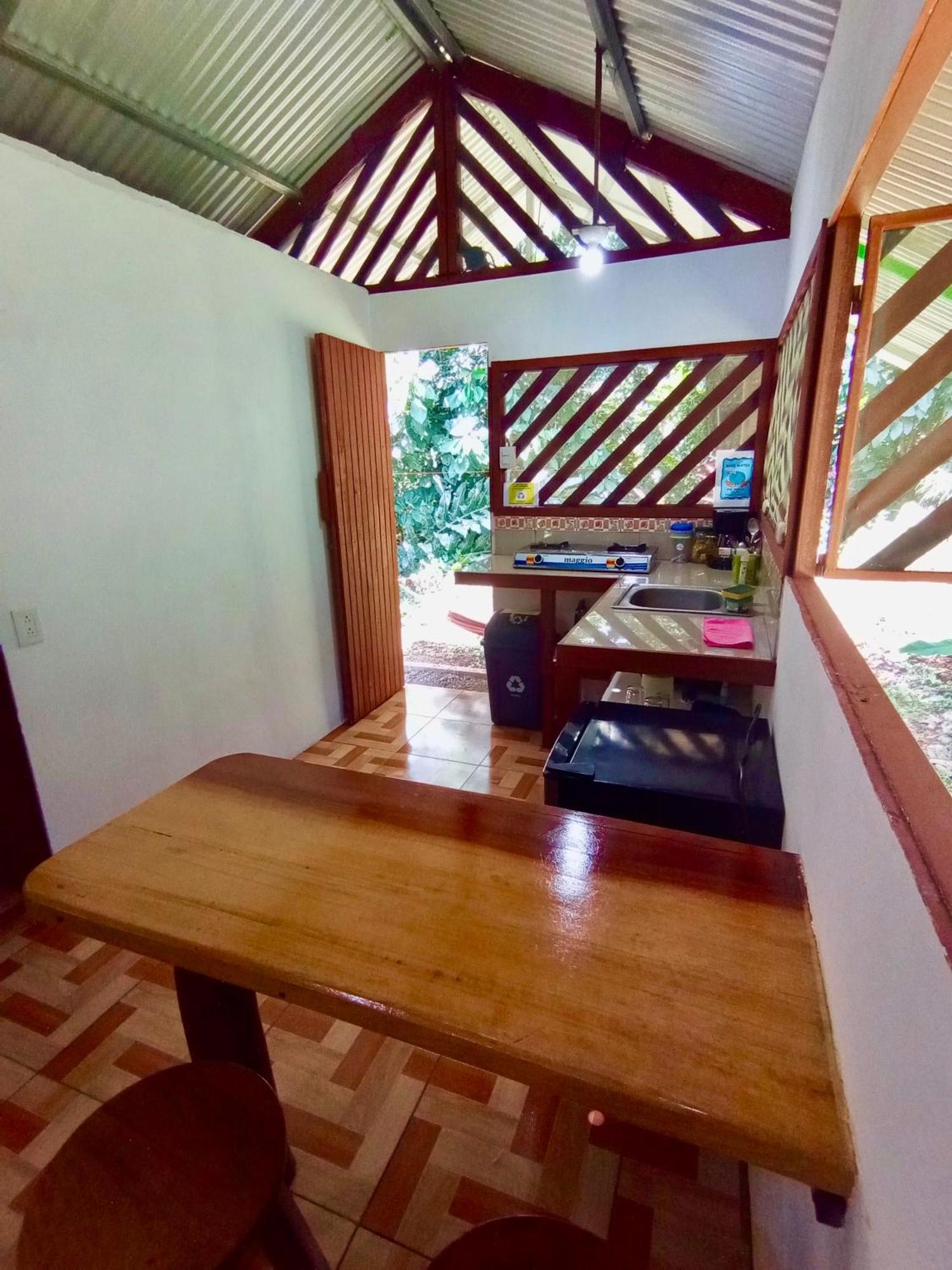 Alouatta Lodge And Canopy Cahuita Ngoại thất bức ảnh
