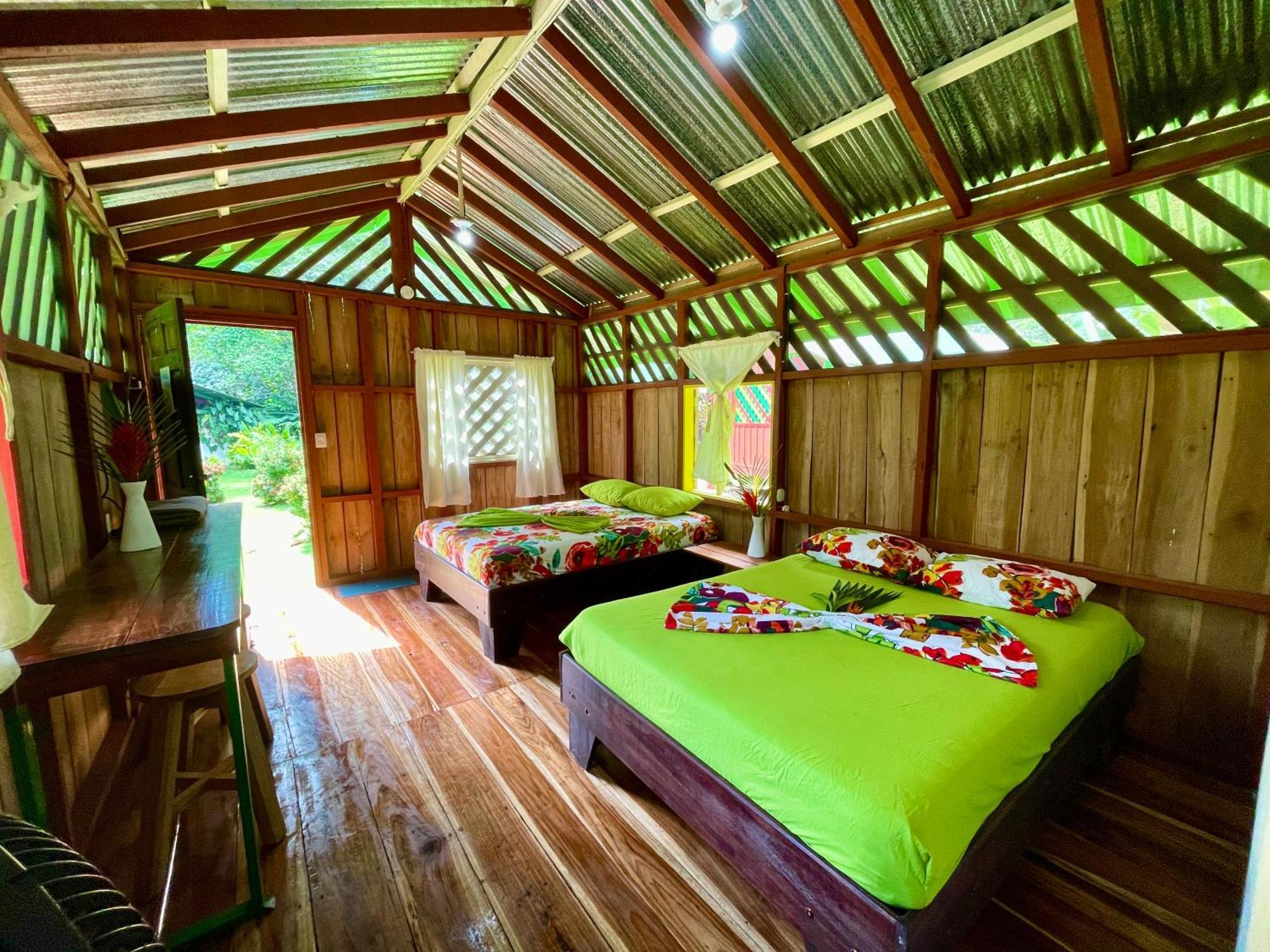Alouatta Lodge And Canopy Cahuita Ngoại thất bức ảnh