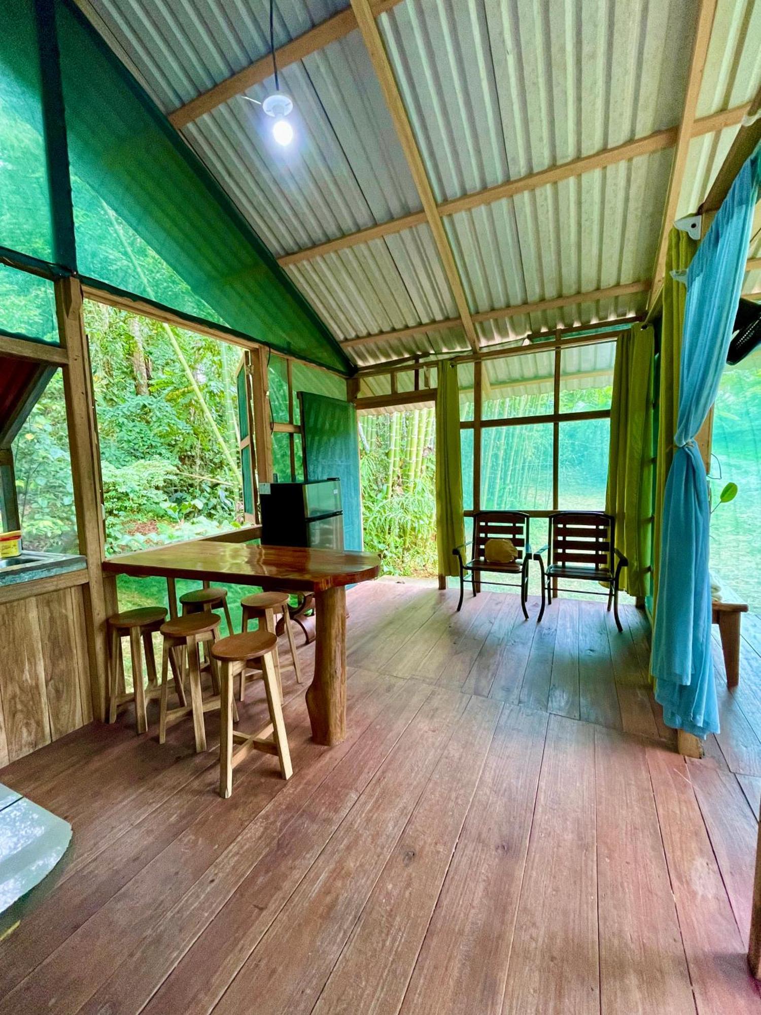 Alouatta Lodge And Canopy Cahuita Ngoại thất bức ảnh