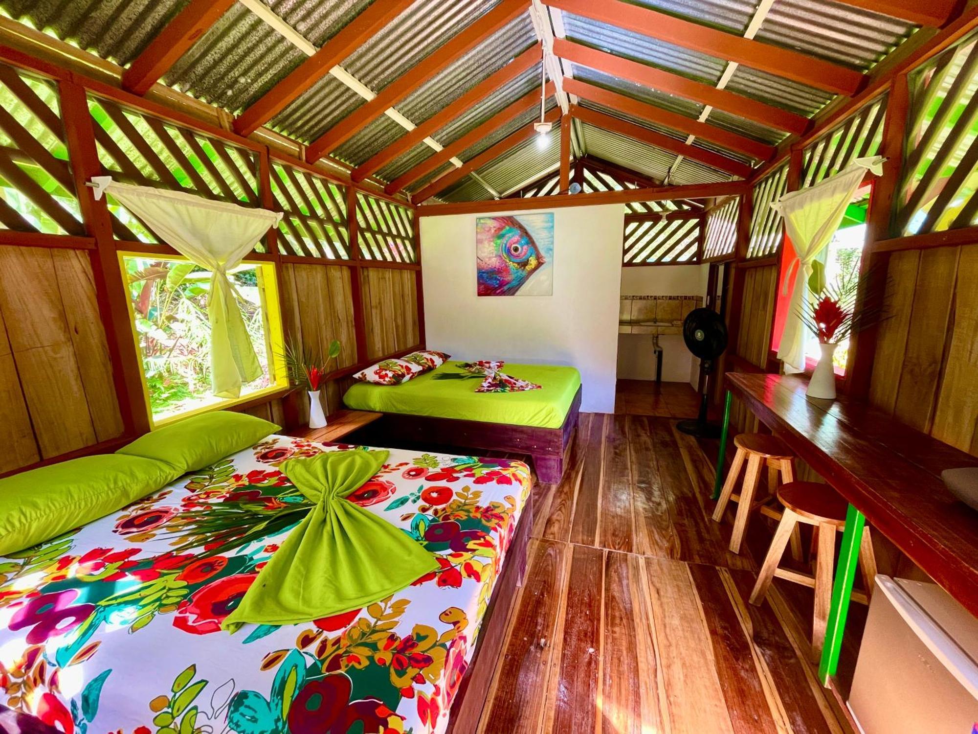 Alouatta Lodge And Canopy Cahuita Ngoại thất bức ảnh