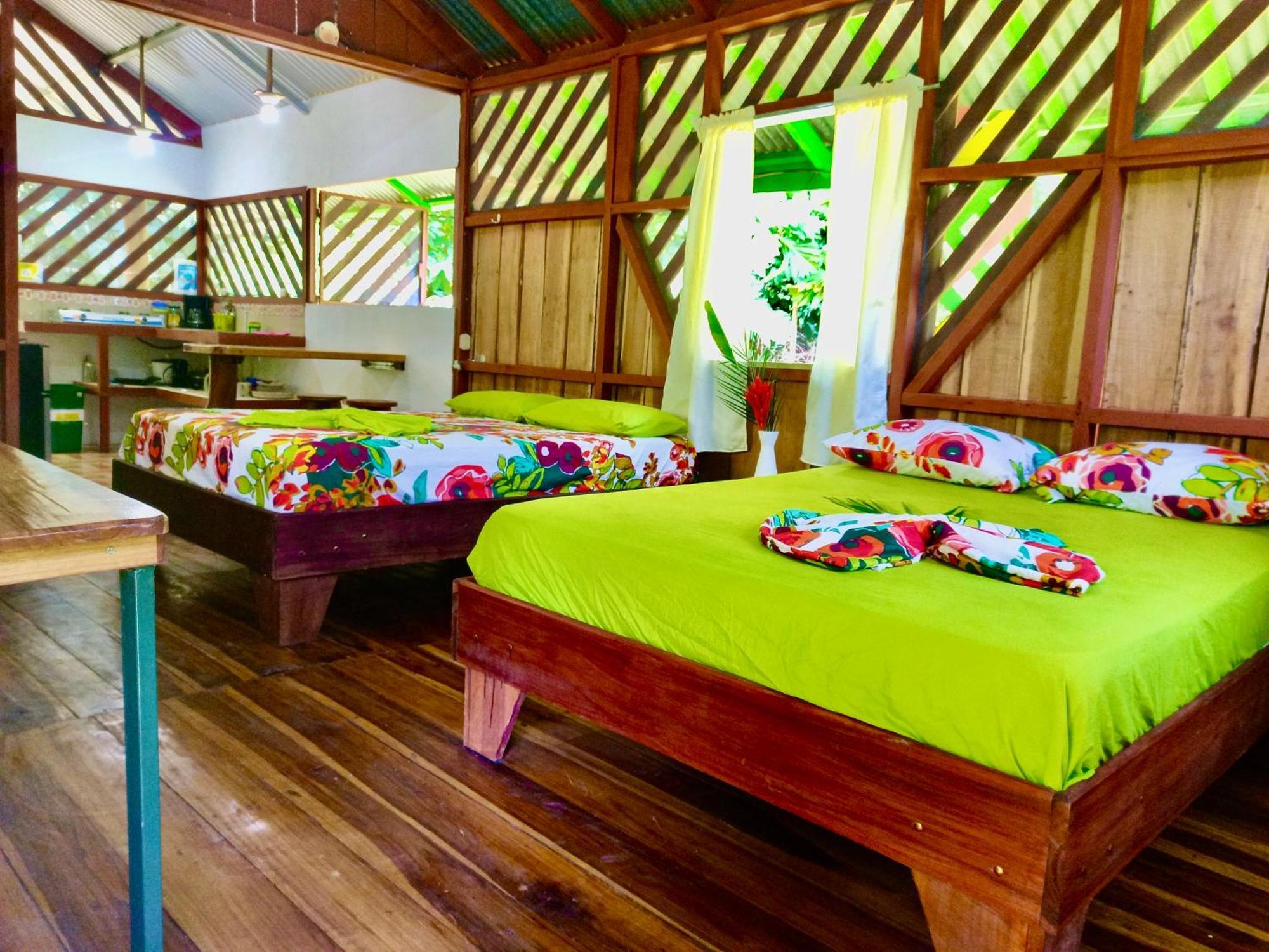 Alouatta Lodge And Canopy Cahuita Ngoại thất bức ảnh